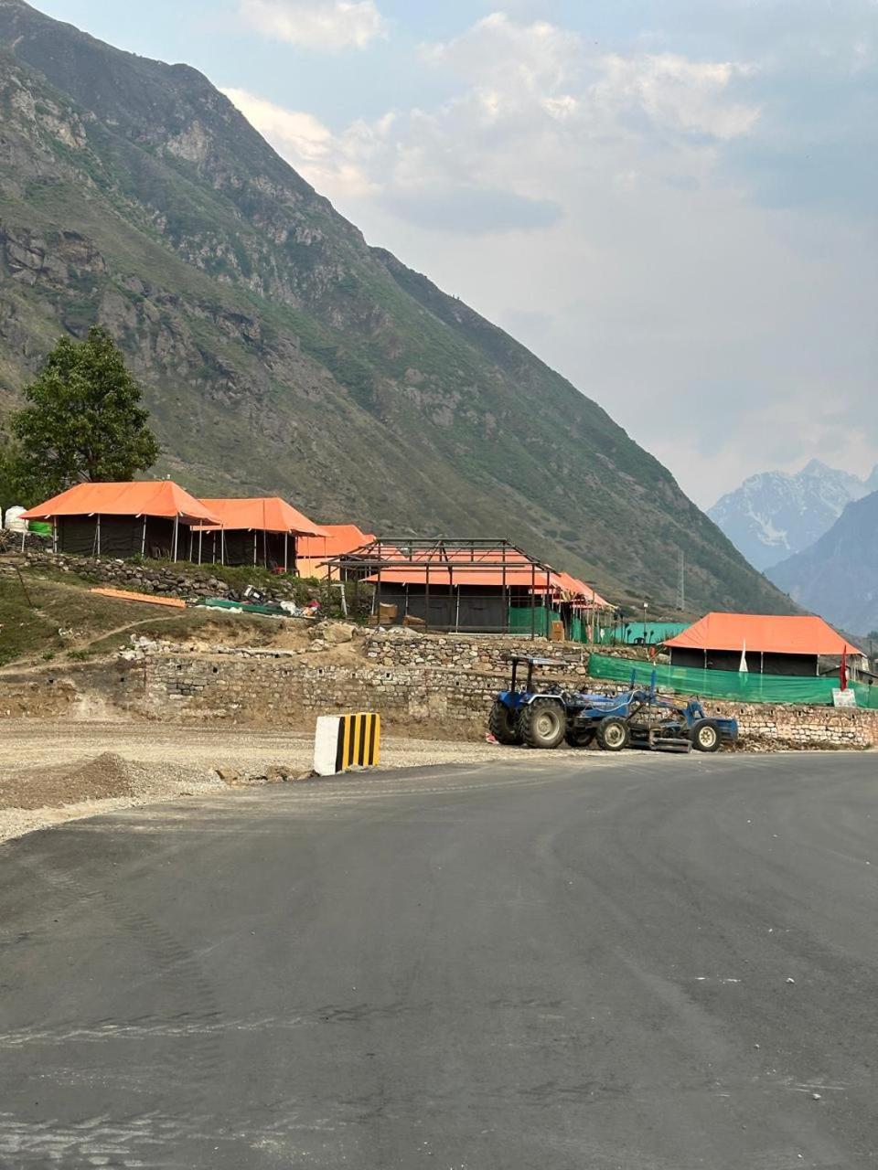 Buddy Hikers Stay Badrinath Exterior photo